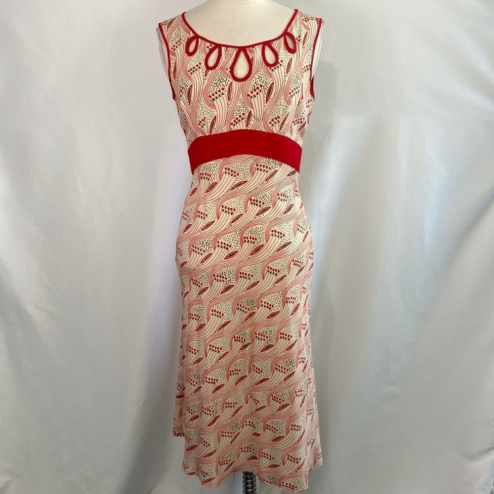 In The Now New York Vintage Red Print Cut Out Neck Midi Dress